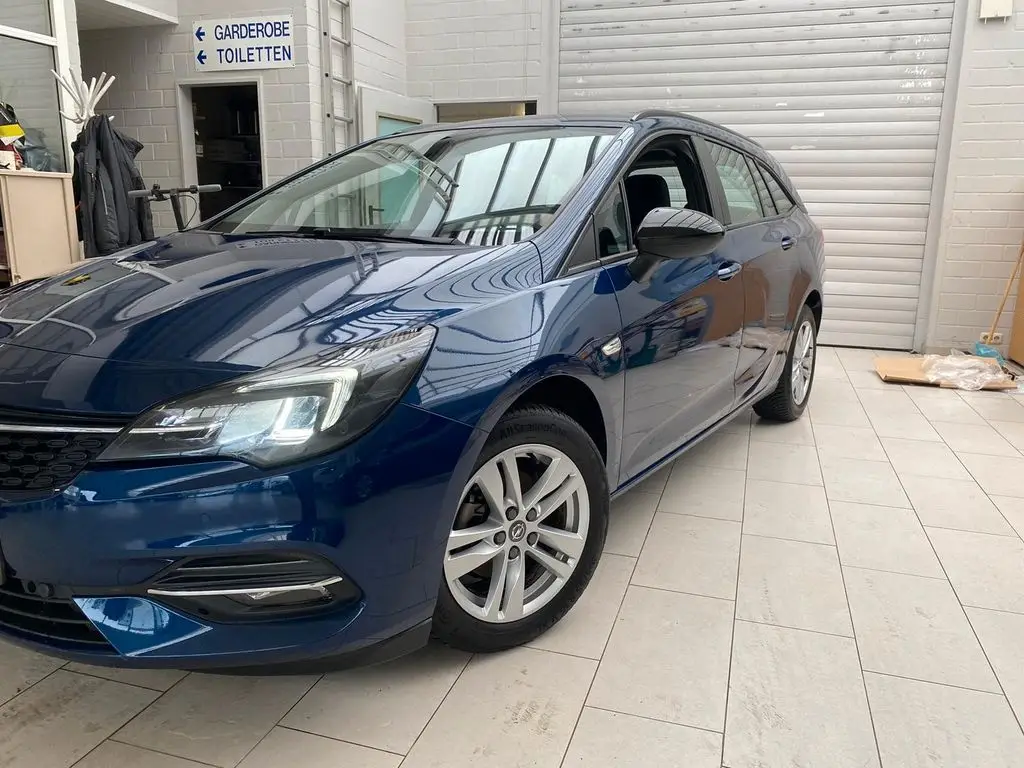 Photo 1 : Opel Astra 2021 Essence