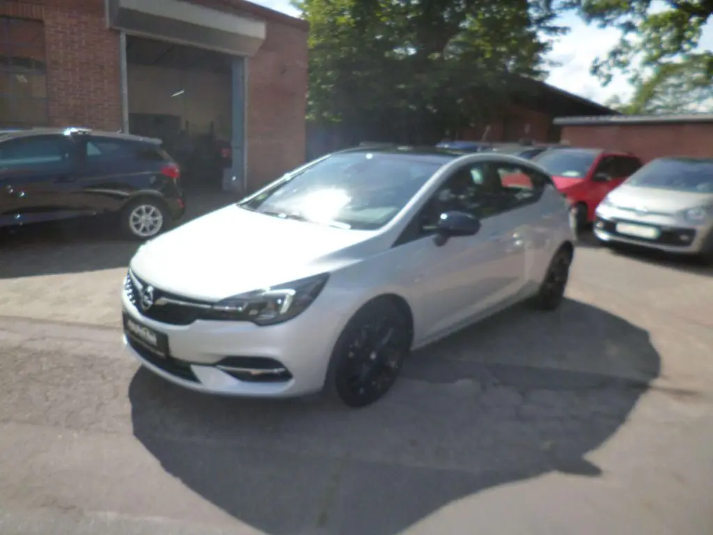 Photo 1 : Opel Astra 2020 Petrol