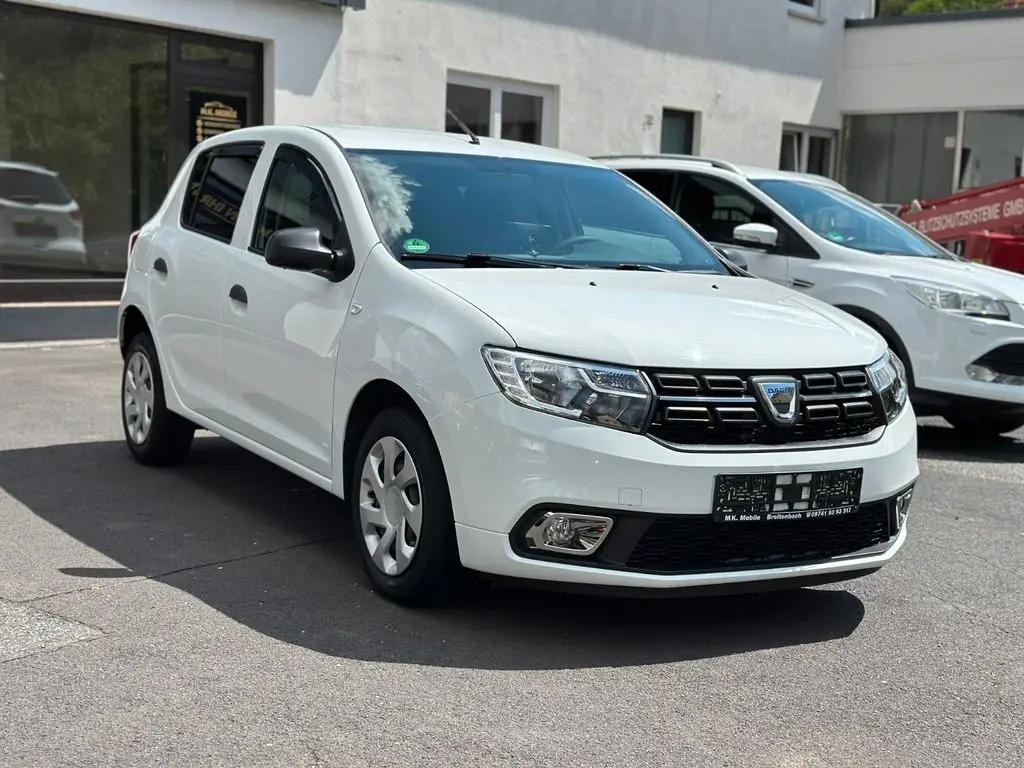 Photo 1 : Dacia Sandero 2020 Petrol