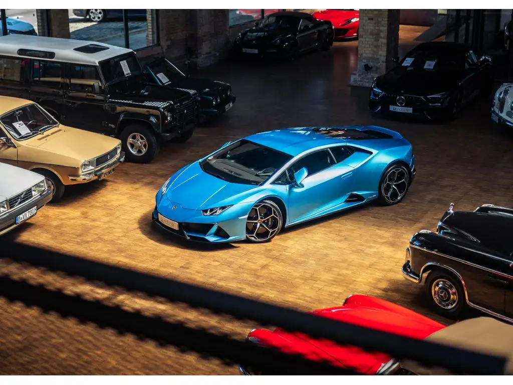 Photo 1 : Lamborghini Huracan 2022 Petrol