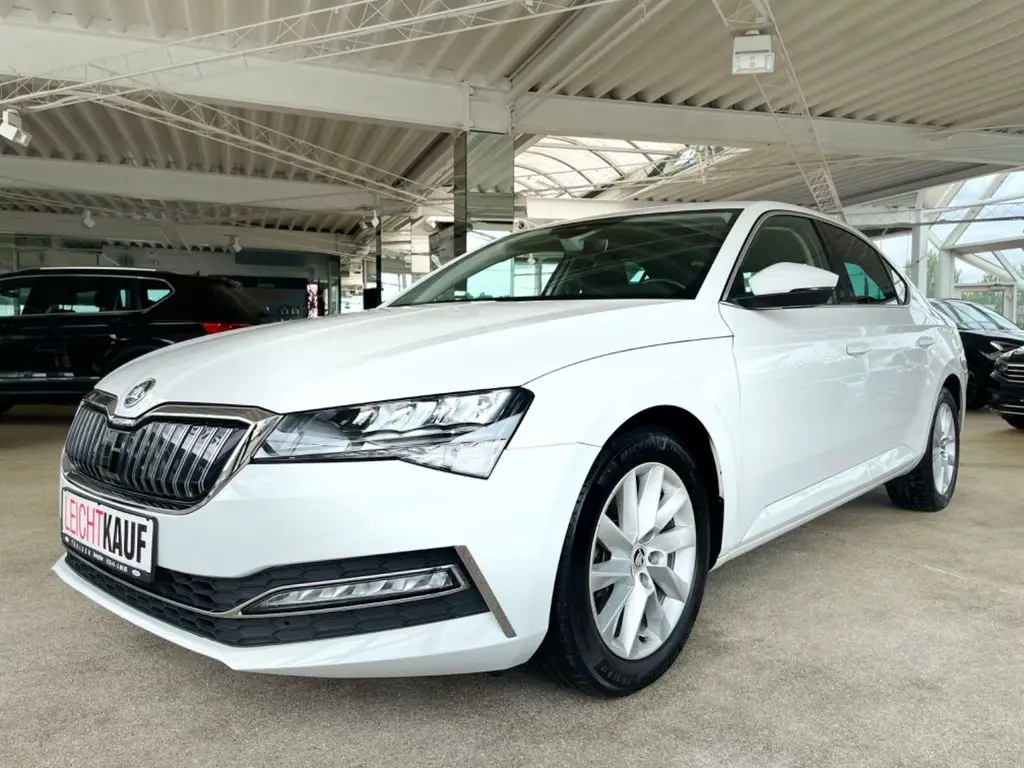 Photo 1 : Skoda Superb 2020 Hybride