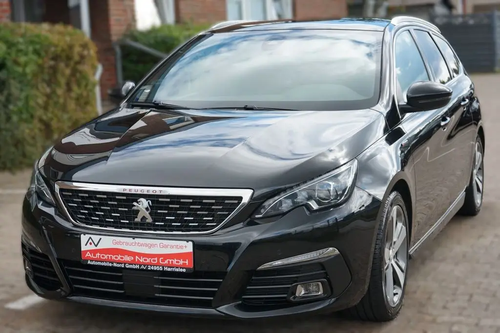 Photo 1 : Peugeot 308 2019 Essence