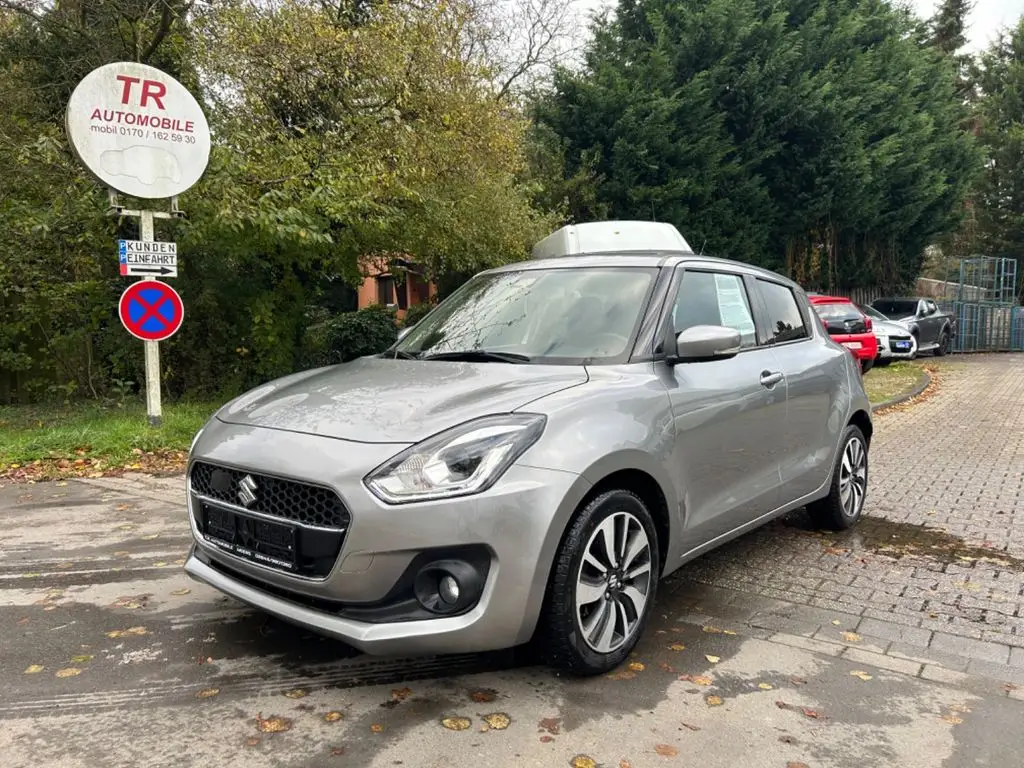 Photo 1 : Suzuki Swift 2019 Petrol