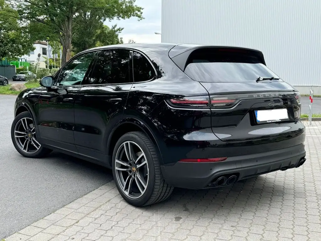 Photo 1 : Porsche Cayenne 2022 Essence