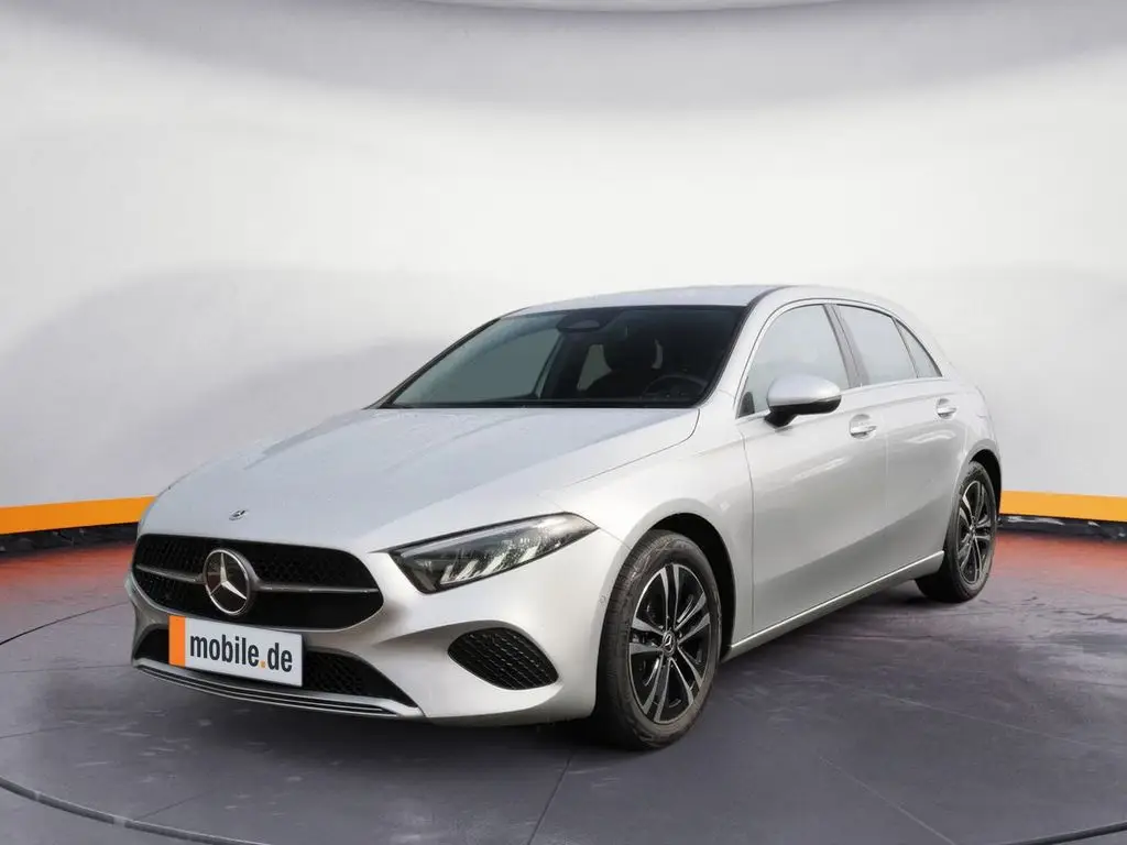 Photo 1 : Mercedes-benz Classe A 2023 Petrol