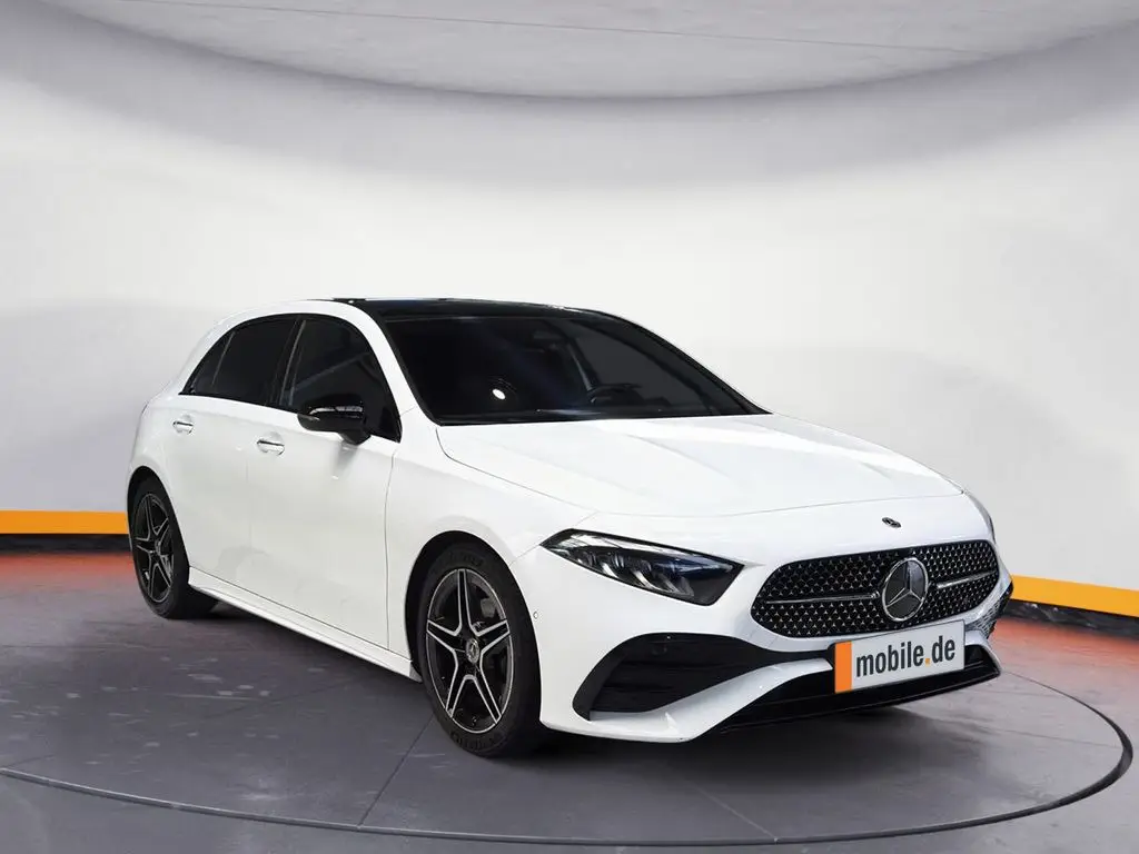 Photo 1 : Mercedes-benz Classe A 2023 Petrol