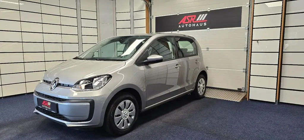 Photo 1 : Volkswagen Up! 2022 Essence