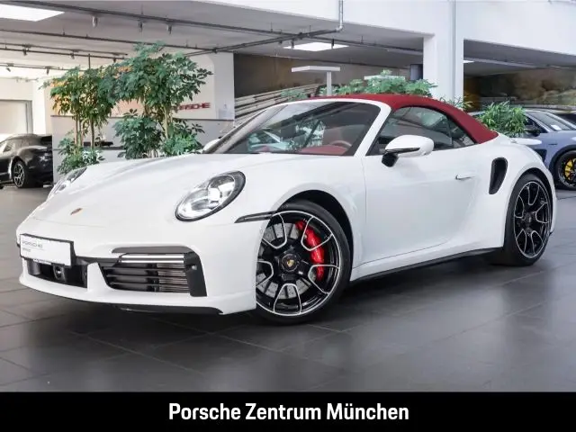 Photo 1 : Porsche 992 2022 Petrol