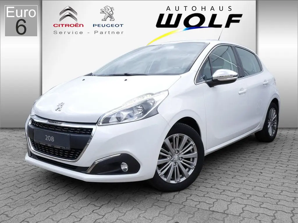 Photo 1 : Peugeot 208 2015 Petrol