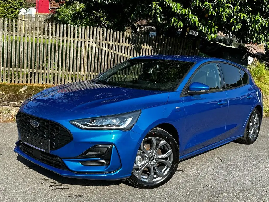 Photo 1 : Ford Focus 2023 Hybride