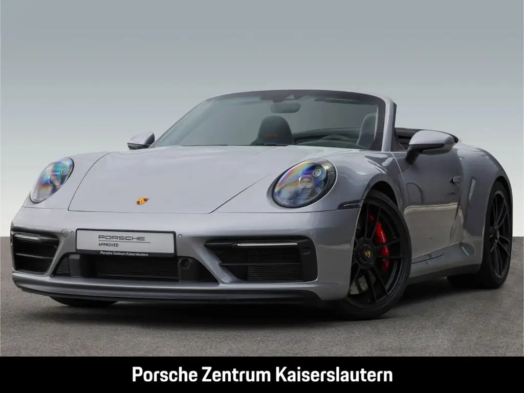 Photo 1 : Porsche 992 2022 Essence