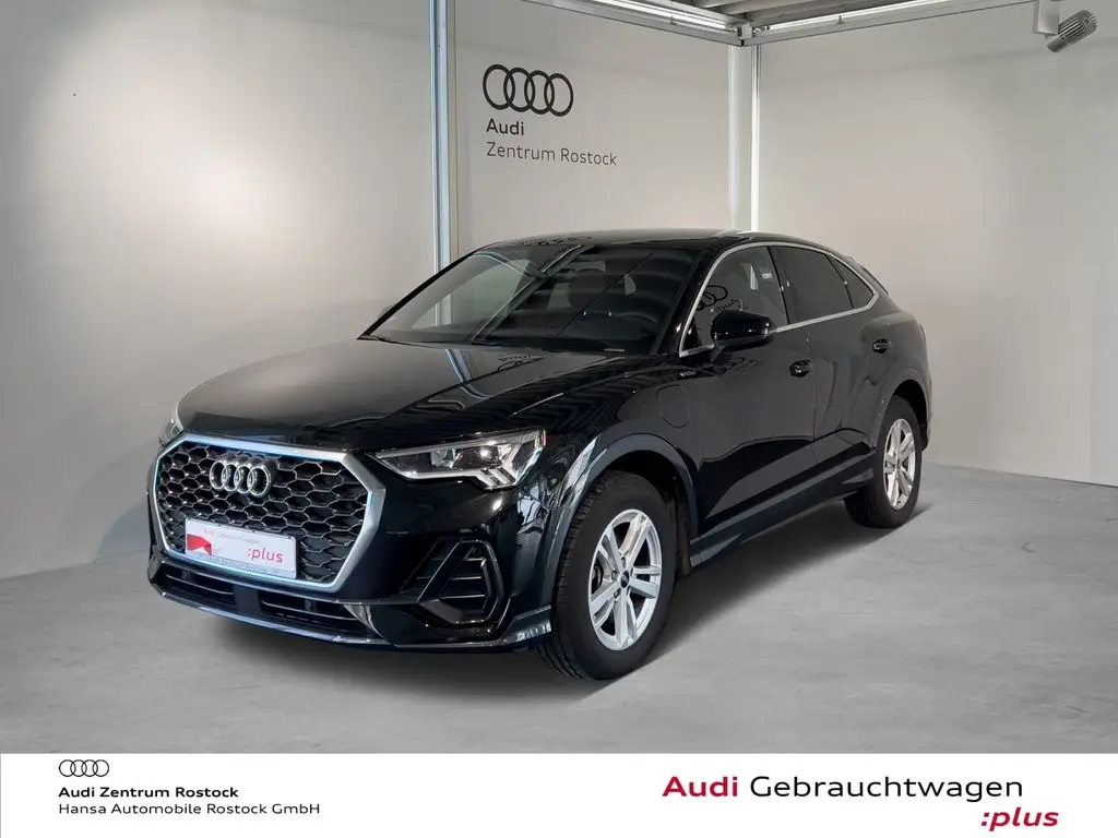 Photo 1 : Audi Q3 2021 Hybrid