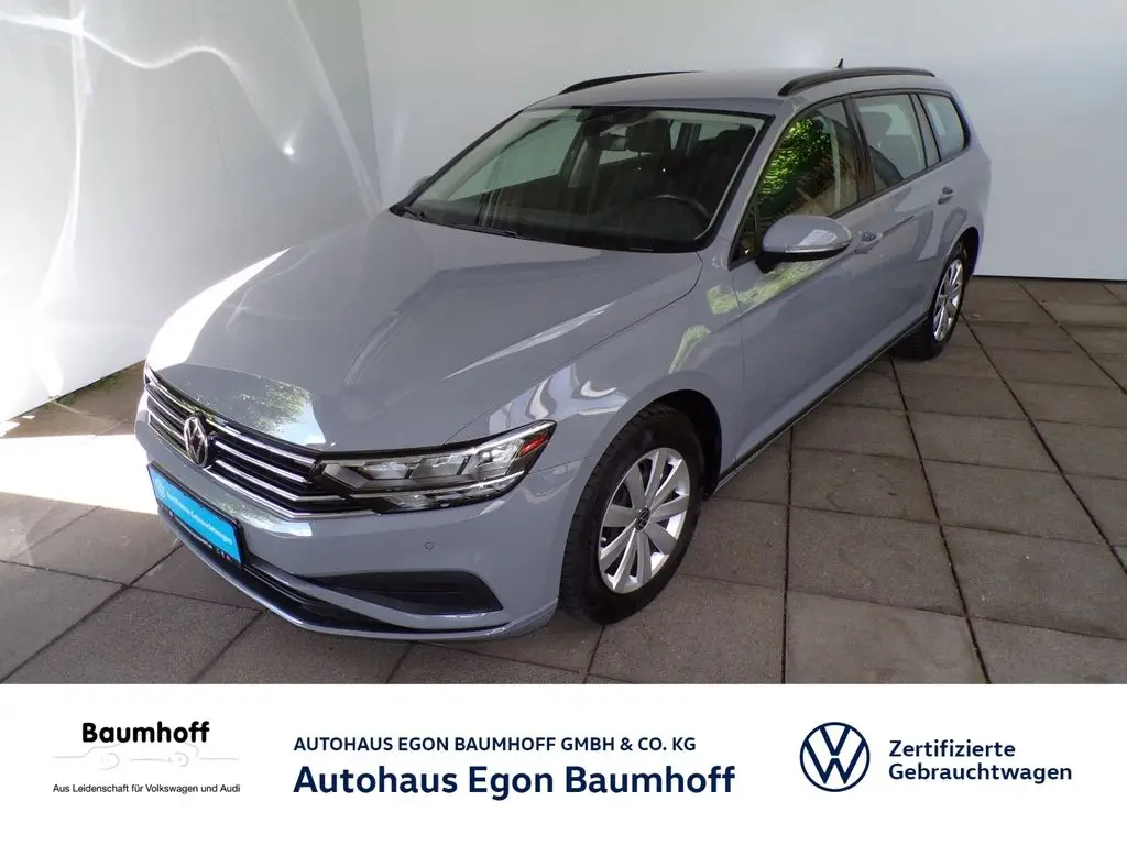 Photo 1 : Volkswagen Passat 2022 Essence