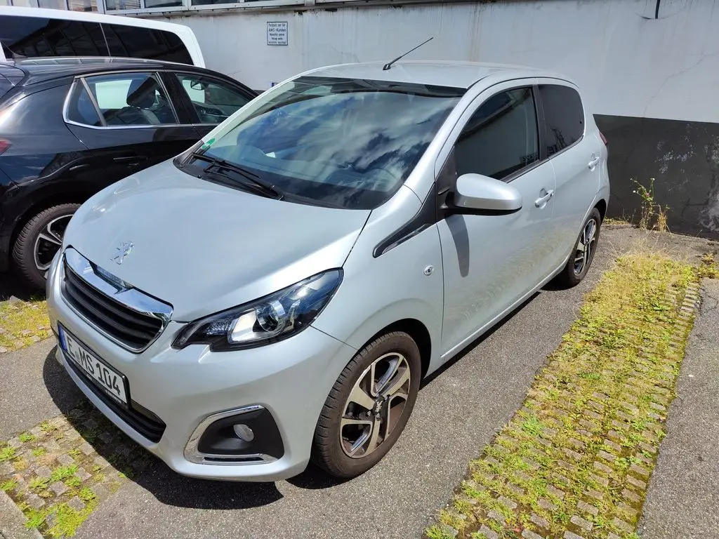 Photo 1 : Peugeot 108 2022 Essence