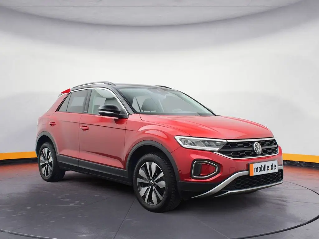 Photo 1 : Volkswagen T-roc 2023 Essence