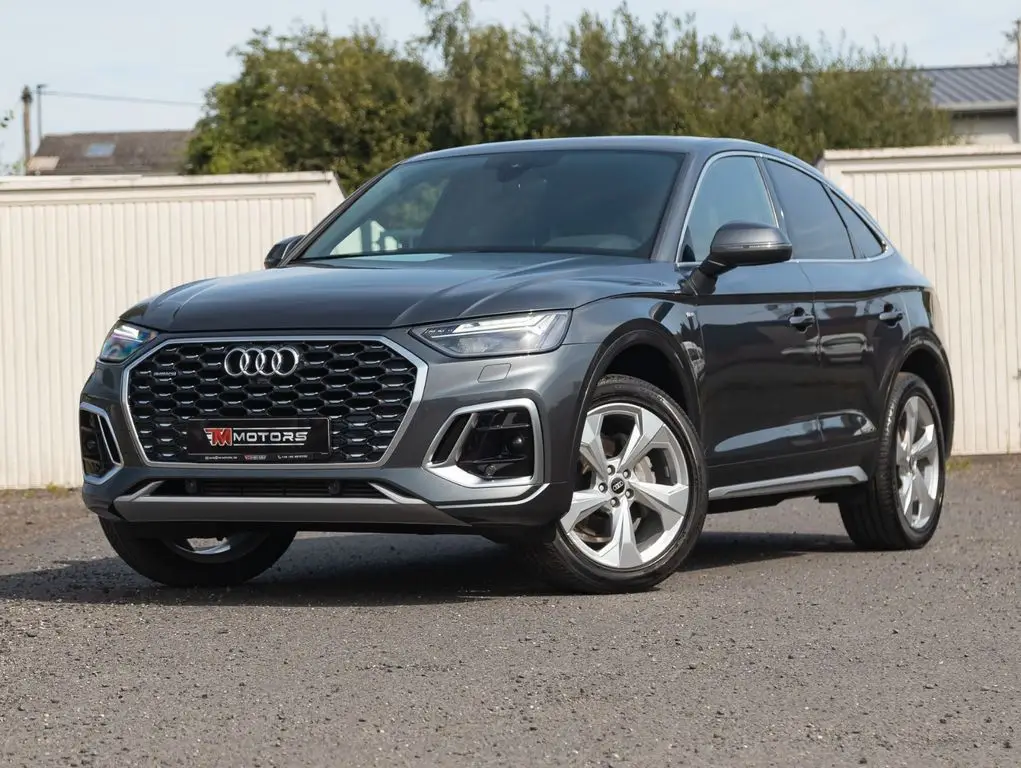 Photo 1 : Audi Q5 2023 Essence