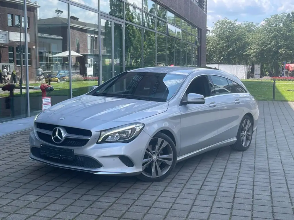 Photo 1 : Mercedes-benz Classe Cla 2017 Essence