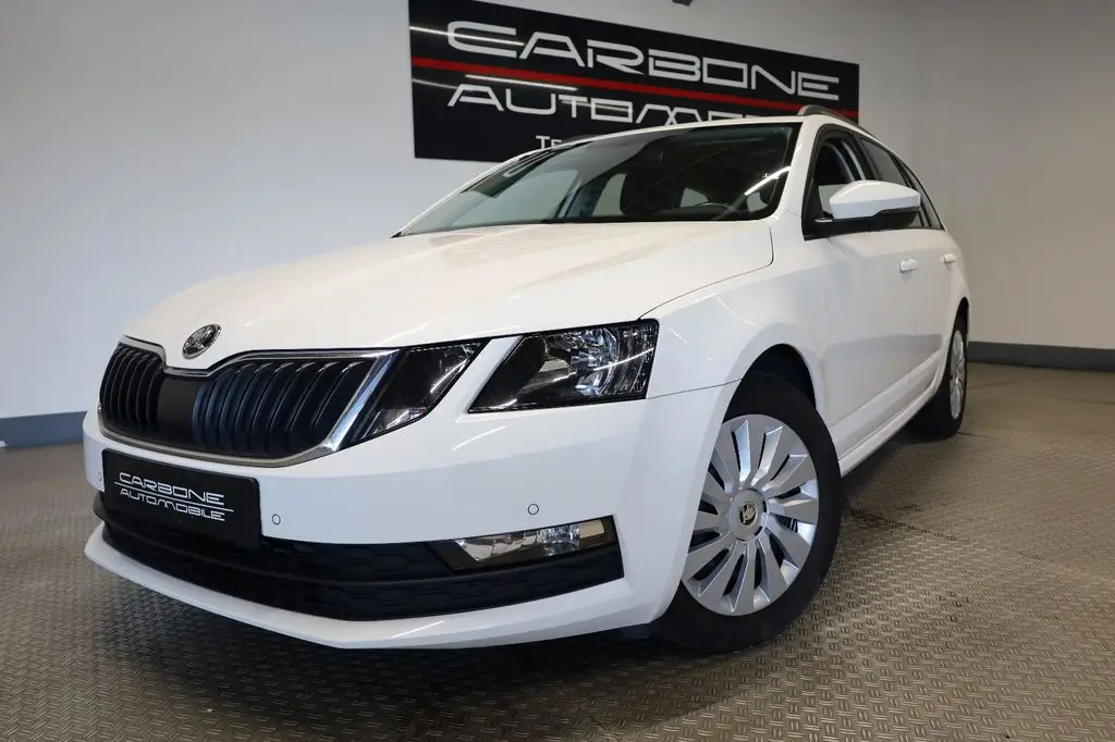 Photo 1 : Skoda Octavia 2019 Petrol