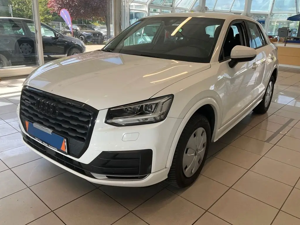 Photo 1 : Audi Q2 2018 Petrol