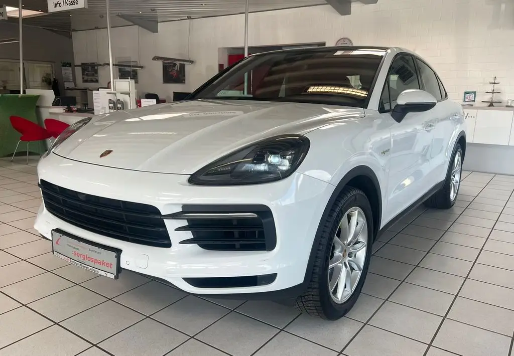 Photo 1 : Porsche Cayenne 2021 Hybrid