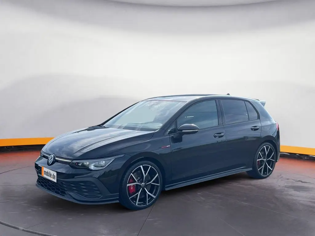 Photo 1 : Volkswagen Golf 2023 Petrol