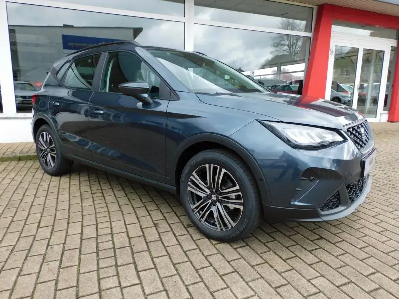 Photo 1 : Seat Arona 2024 Petrol