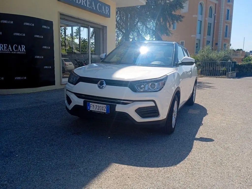 Photo 1 : Ssangyong Tivoli 2019 GPL