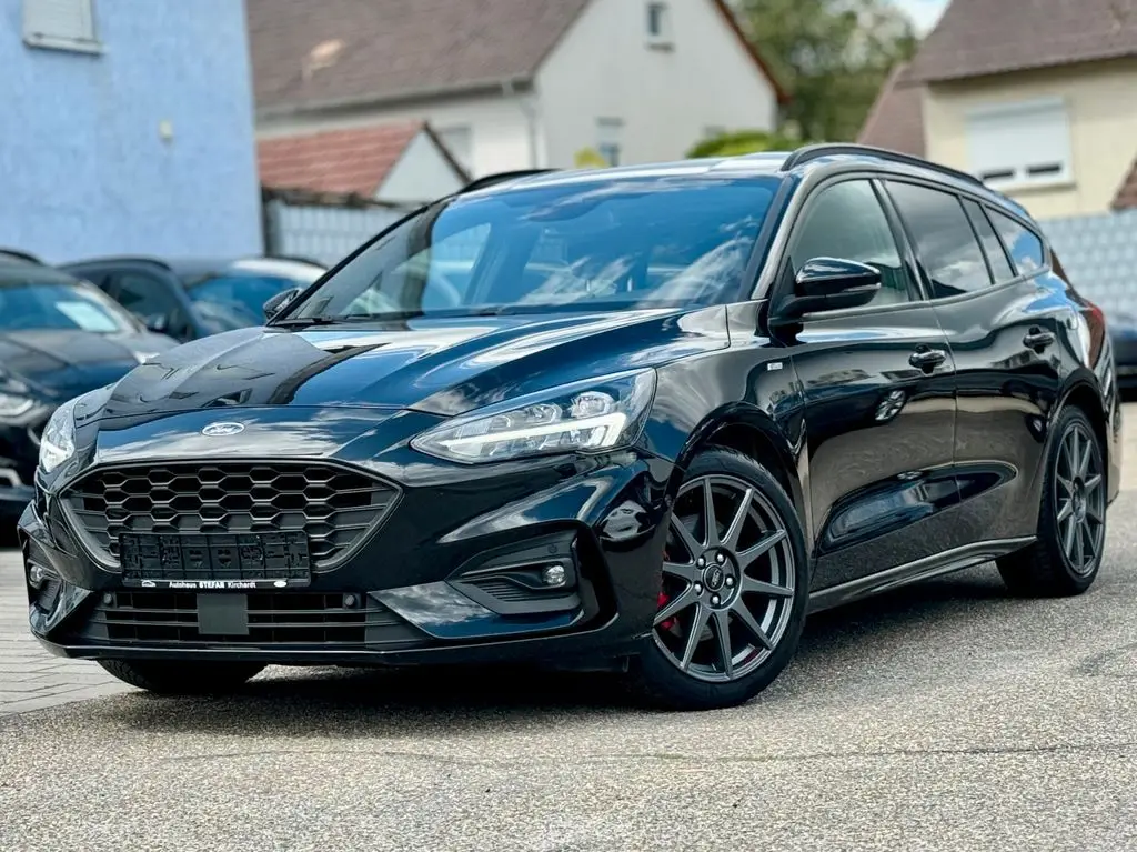 Photo 1 : Ford Focus 2021 Diesel