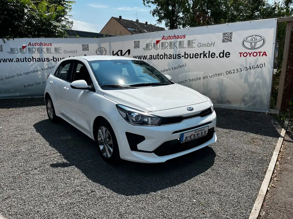 Photo 1 : Kia Rio 2021 Petrol