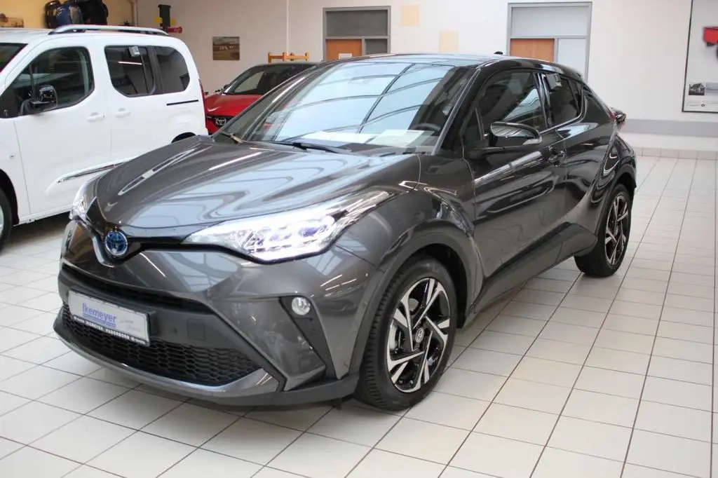 Photo 1 : Toyota C-hr 2024 Hybrid