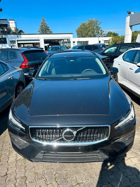 Photo 1 : Volvo V60 2023 Hybrid