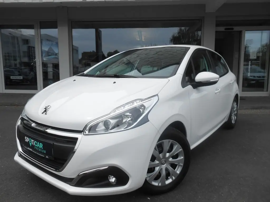 Photo 1 : Peugeot 208 2019 Petrol