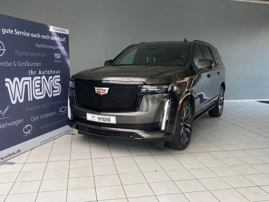 Photo 1 : Cadillac Escalade 2021 Essence