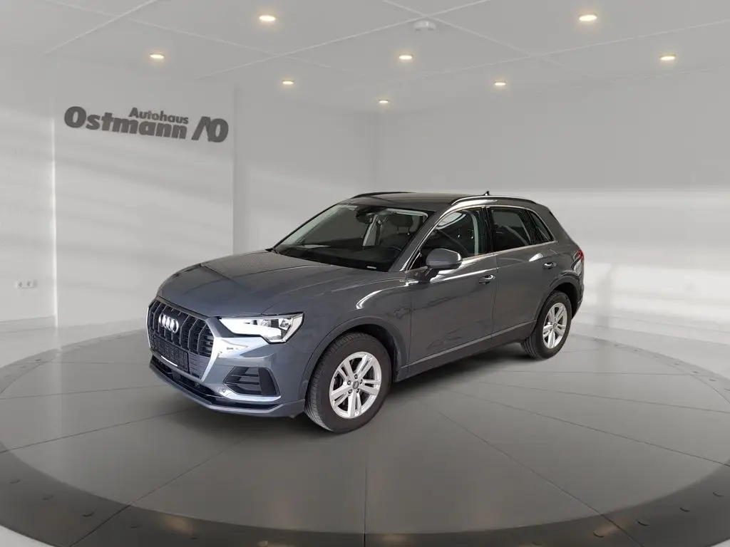 Photo 1 : Audi Q3 2019 Petrol