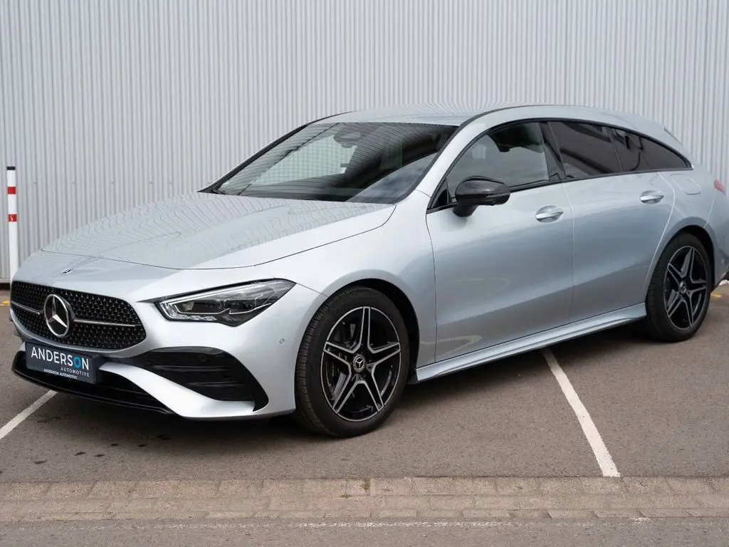 Photo 1 : Mercedes-benz Classe Cla 2024 Petrol