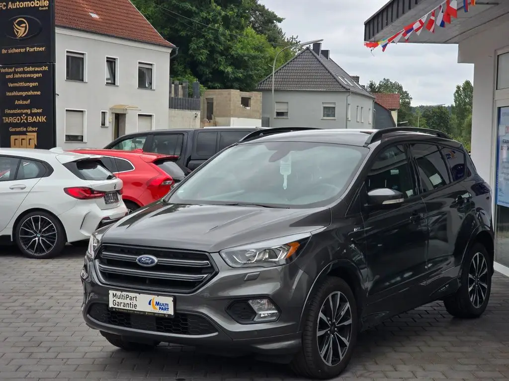 Photo 1 : Ford Kuga 2016 Petrol