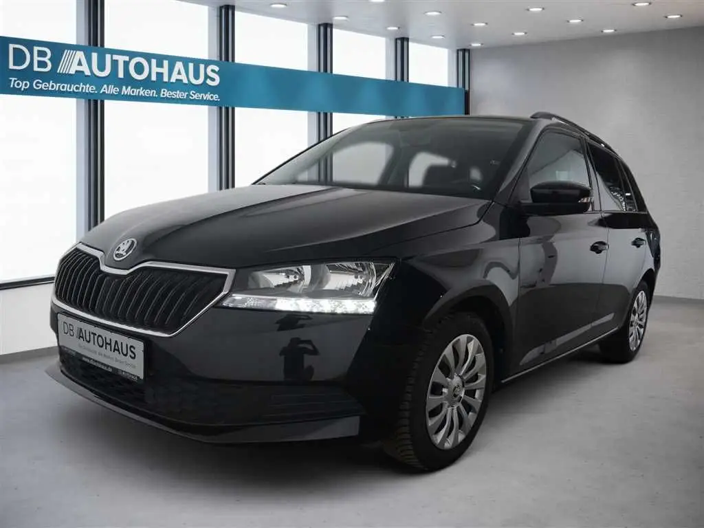 Photo 1 : Skoda Fabia 2022 Essence