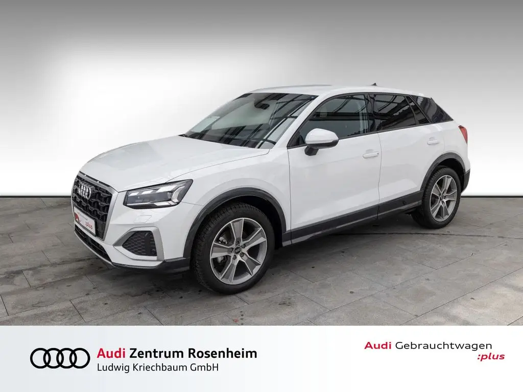 Photo 1 : Audi Q2 2023 Petrol