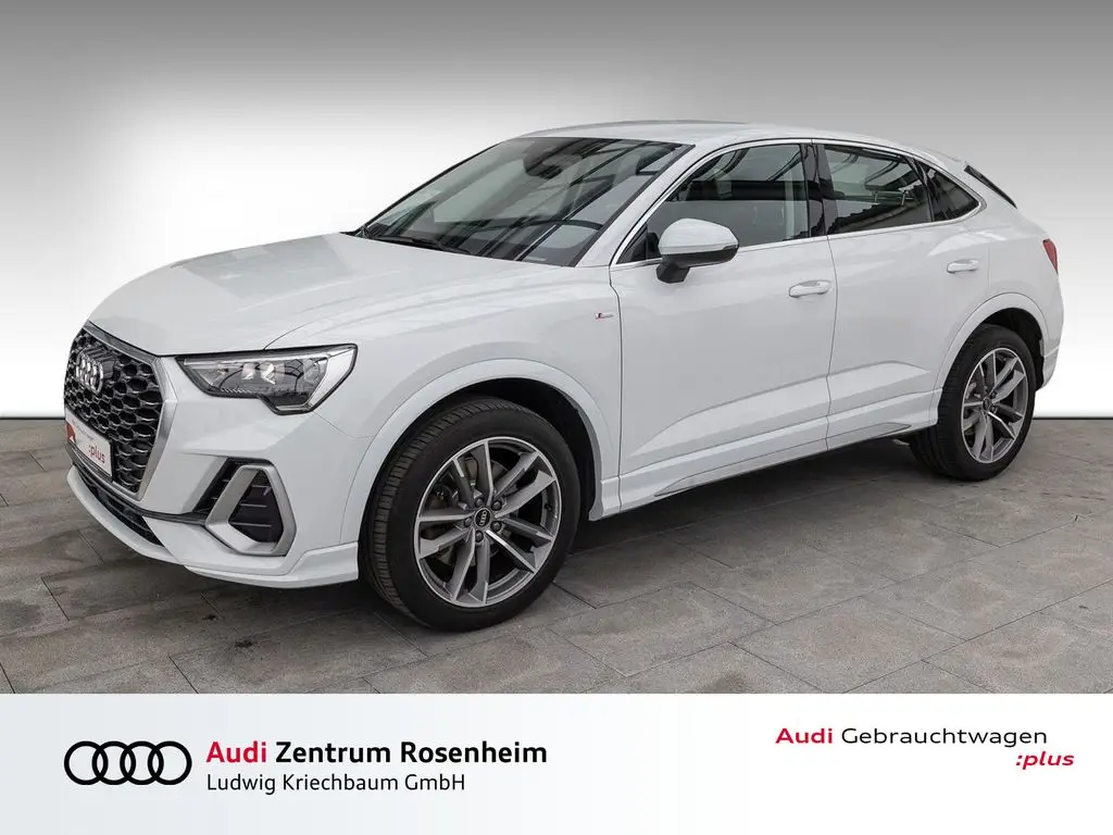 Photo 1 : Audi Q3 2020 Petrol