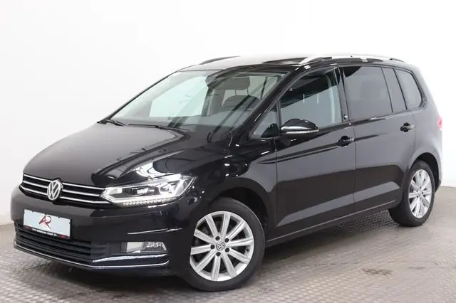 Photo 1 : Volkswagen Touran 2017 Petrol