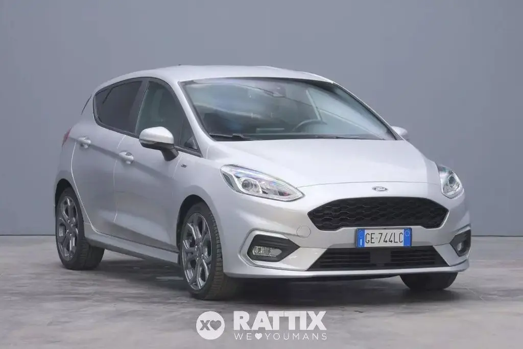 Photo 1 : Ford Fiesta 2021 Petrol