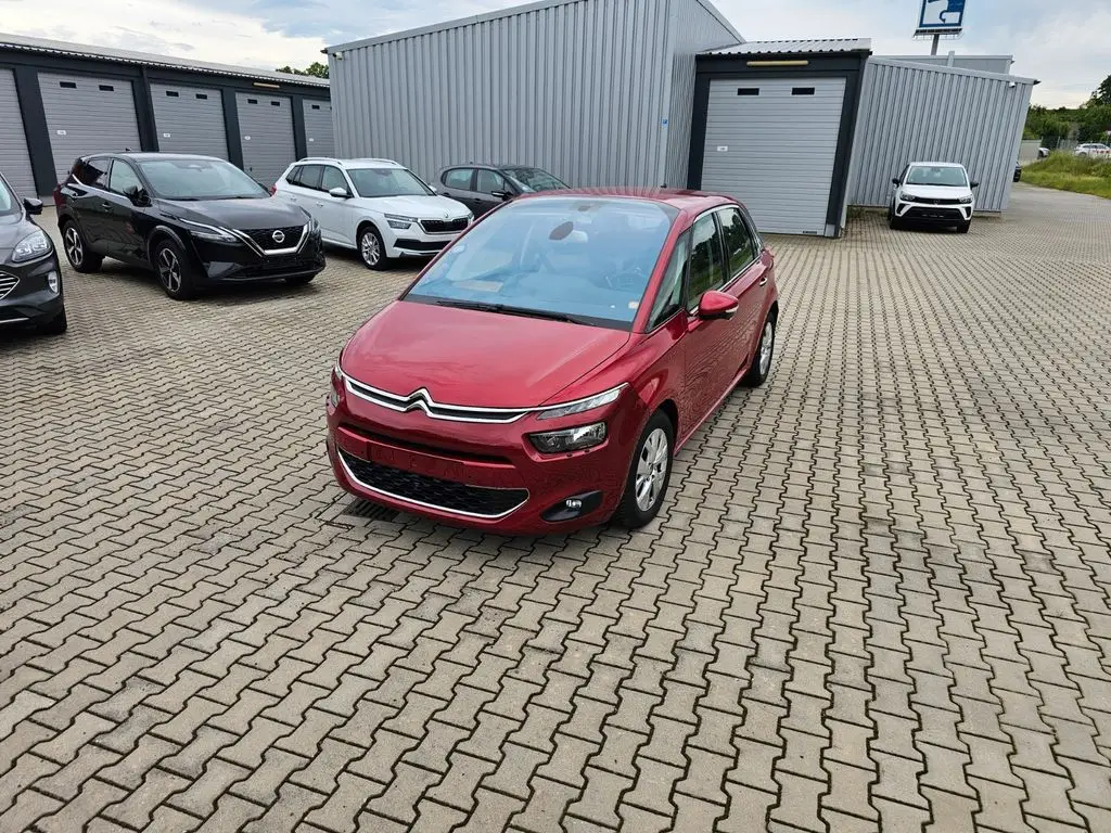 Photo 1 : Citroen C4 2015 Petrol