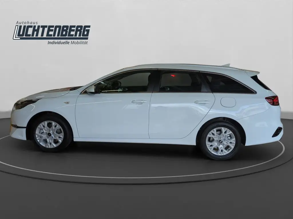 Photo 1 : Kia Ceed 2024 Essence