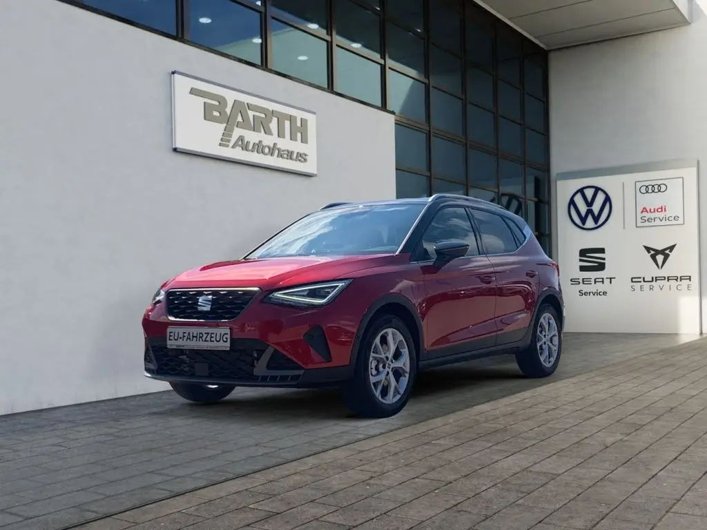 Photo 1 : Seat Arona 2024 Petrol