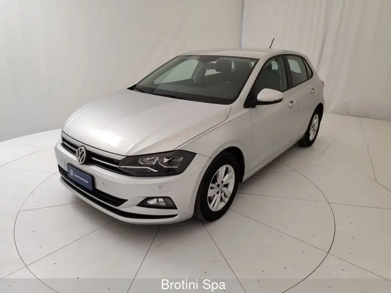 Photo 1 : Volkswagen Polo 2019 Petrol