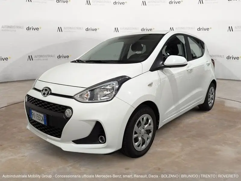 Photo 1 : Hyundai I10 2017 Petrol