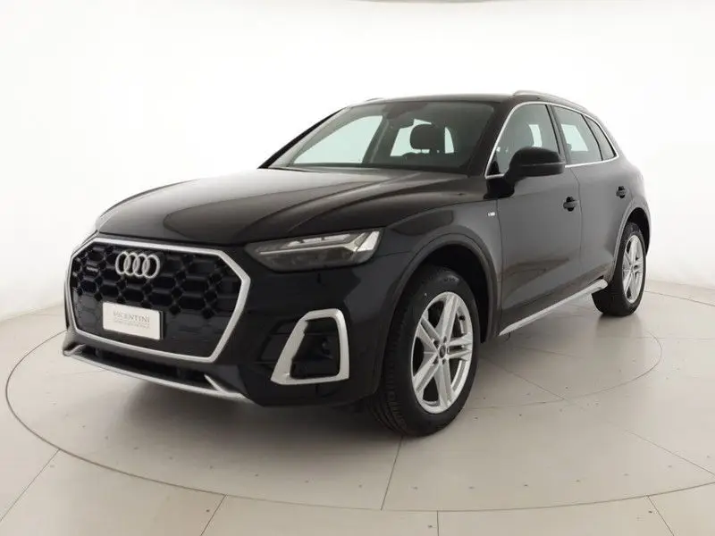 Photo 1 : Audi Q5 2021 Autres