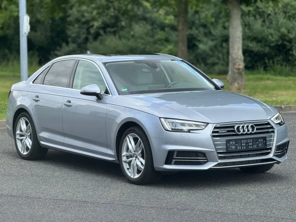 Photo 1 : Audi A4 2018 Petrol