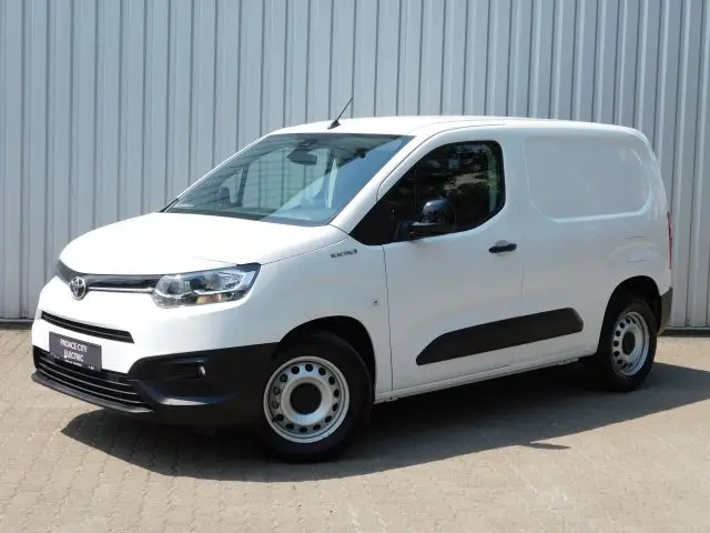 Photo 1 : Toyota Proace 2024 Not specified