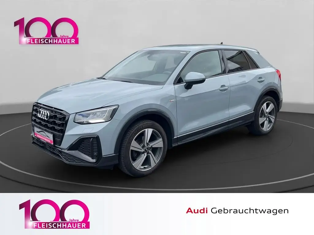 Photo 1 : Audi Q2 2021 Essence